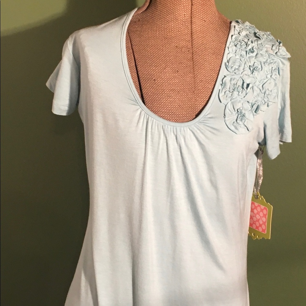 🆕 DownEast blue top- 1 small & 1 med. New Boutique brand